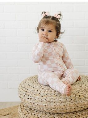 NWT Ava+Oliver Bamboo Blush Checkers Convertible Zippy Romper 18-24mos